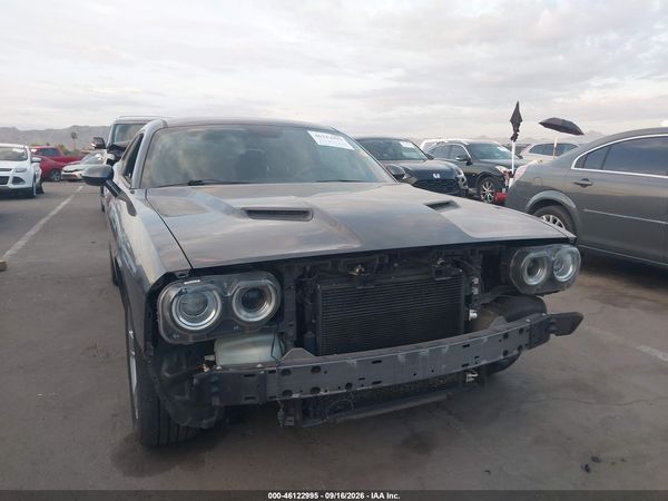 2016 DODGE CHALLENGER SXT — I6