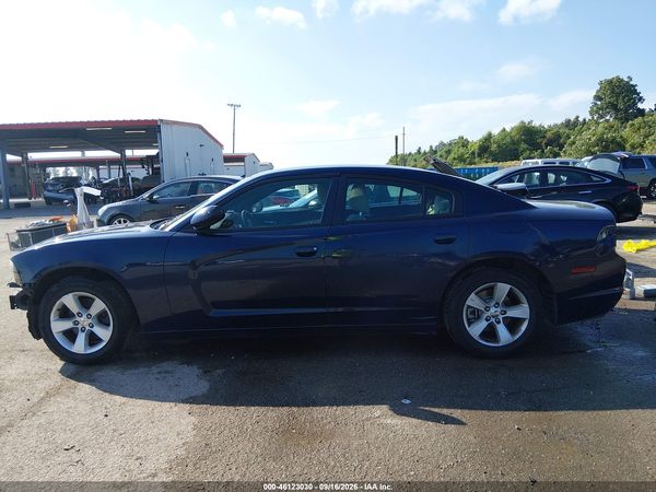 2014 DODGE CHARGER SE — I117