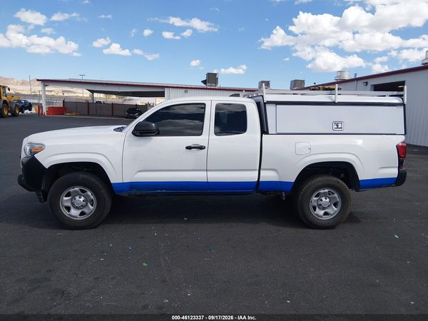 2022 TOYOTA TACOMA SR — I117