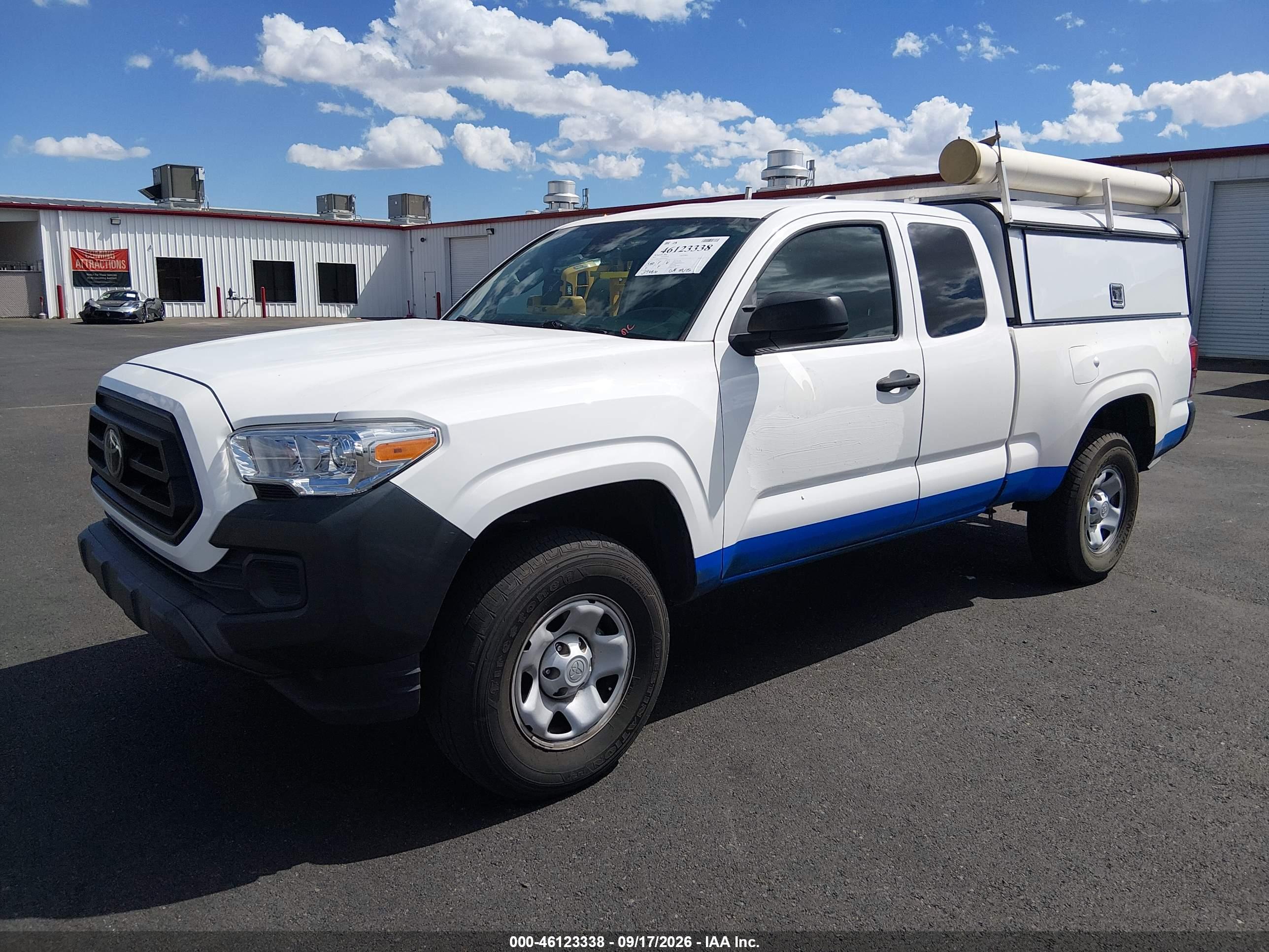 2022 TOYOTA TACOMA SR — I2