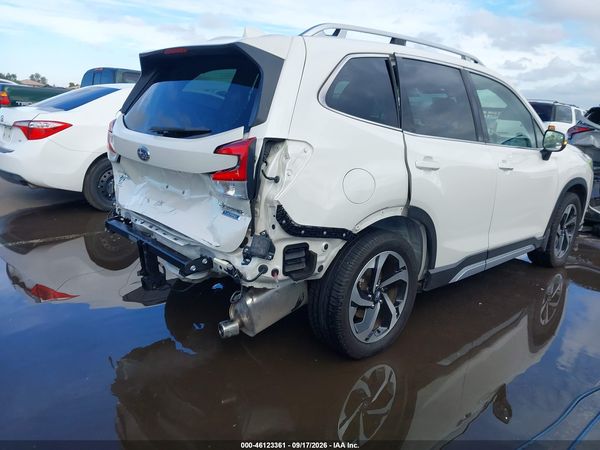 2023 SUBARU FORESTER — I4