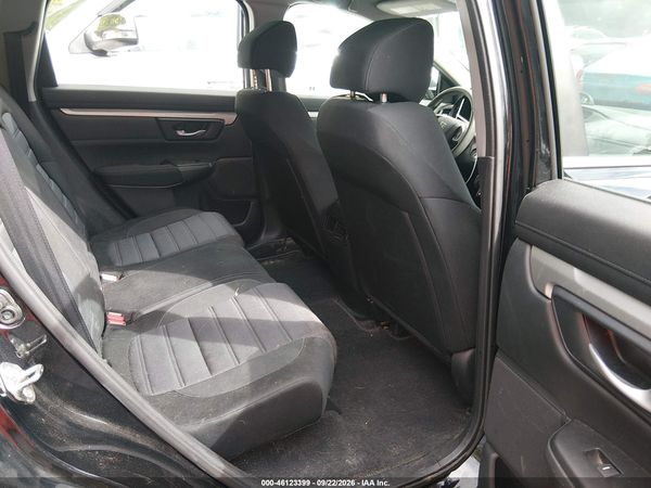 2017 HONDA CR-V LX — I8