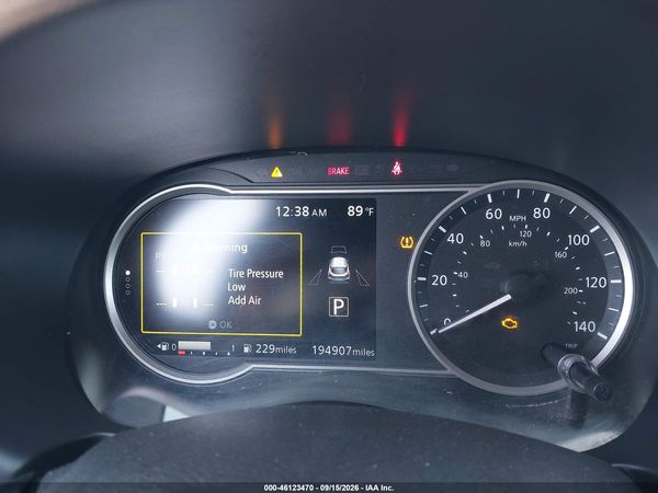 2019 NISSAN KICKS SR