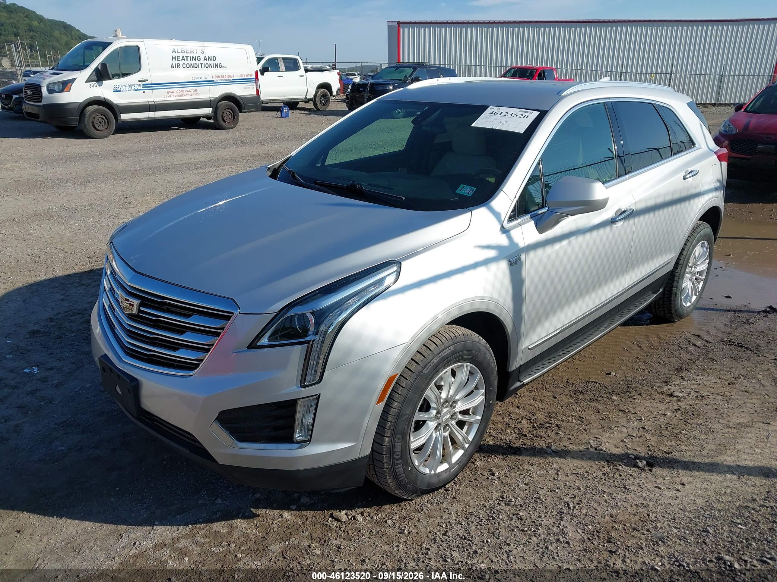 2017 CADILLAC XT5 STANDARD — I2