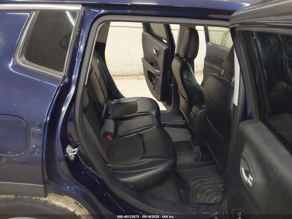2018 JEEP COMPASS LATITUDE — I8
