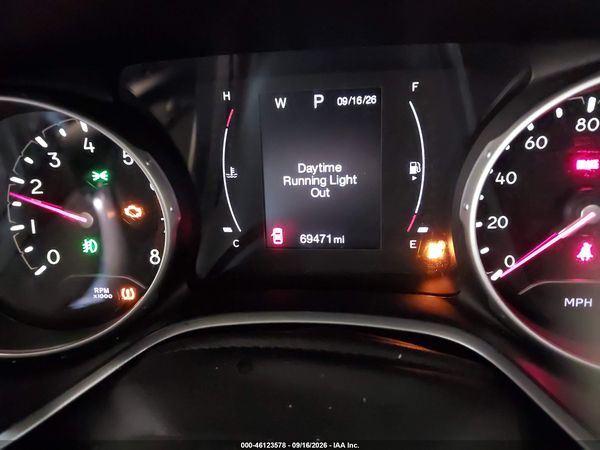 2018 JEEP COMPASS LATITUDE — I118