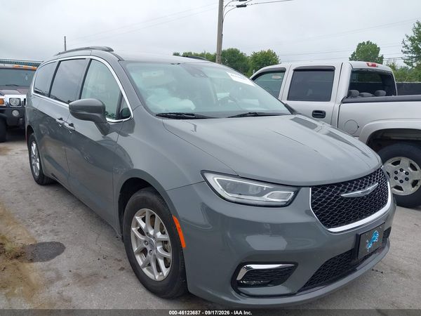 2022 CHRYSLER PACIFICA TOURING L — I1