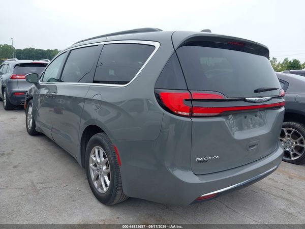 2022 CHRYSLER PACIFICA TOURING L — I3