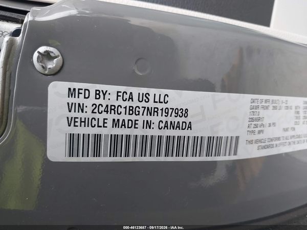 2022 CHRYSLER PACIFICA TOURING L — I9