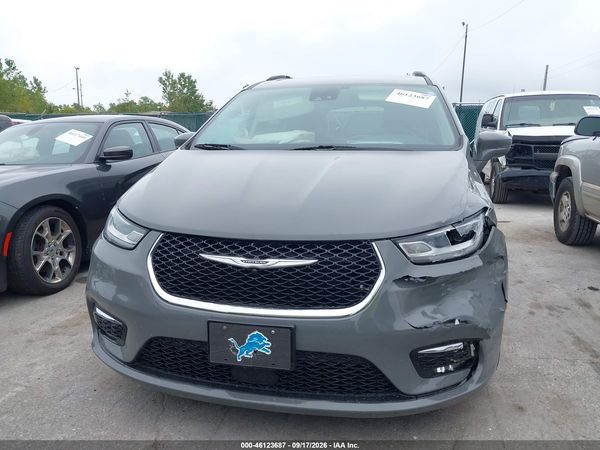 2022 CHRYSLER PACIFICA TOURING L — I115