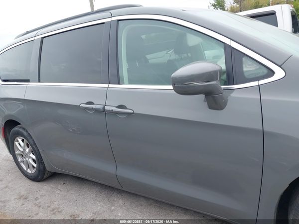 2022 CHRYSLER PACIFICA TOURING L — I116