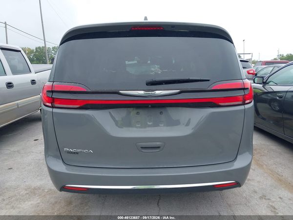 2022 CHRYSLER PACIFICA TOURING L — I119