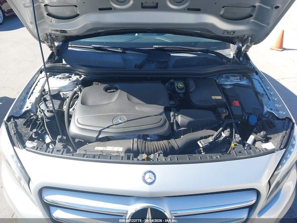 2015 MERCEDES-BENZ GLA 250 4MATIC