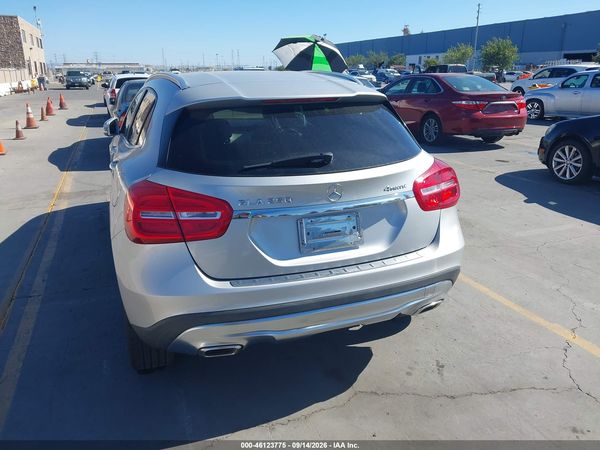 2015 MERCEDES-BENZ GLA 250 4MATIC