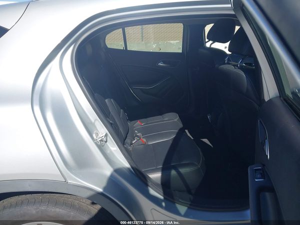 2015 MERCEDES-BENZ GLA 250 4MATIC