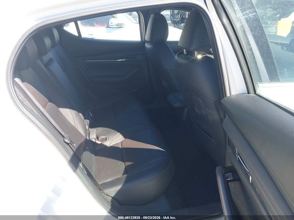 2020 MAZDA MAZDA3 PREMIUM PACKAGE — I8