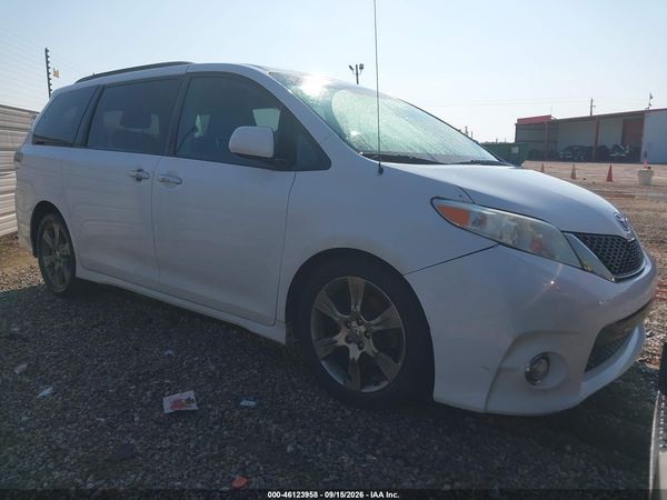 2013 TOYOTA SIENNA SE 8 PASSENGER — I1