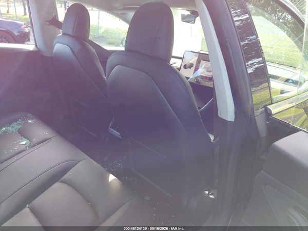 2018 TESLA MODEL 3 LONG RANGE/PERFORMANCE — I8