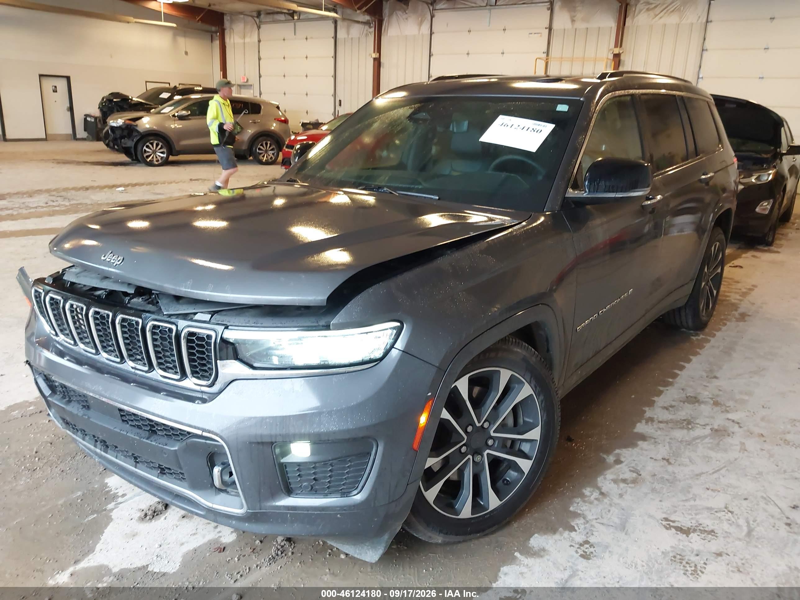 2023 JEEP GRAND CHEROKEE L OVERLAND 4X4 — I2