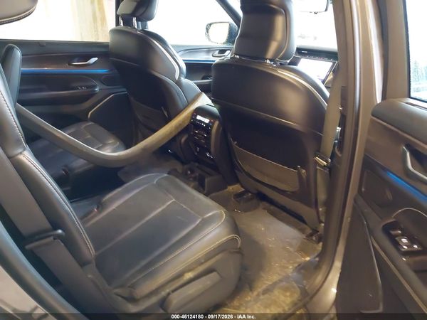 2023 JEEP GRAND CHEROKEE L OVERLAND 4X4 — I8