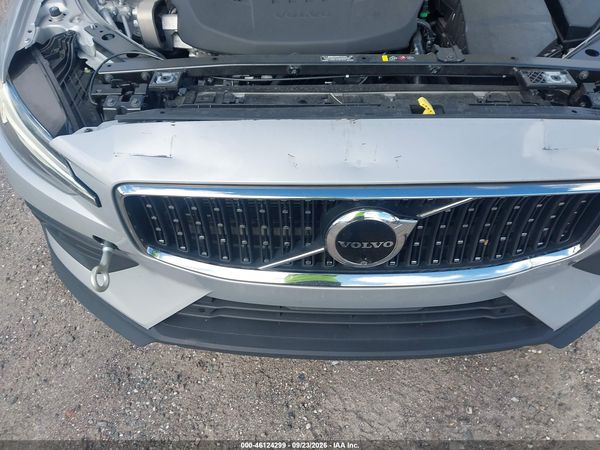 2025 VOLVO V60 CROSS COUNTRY — I6