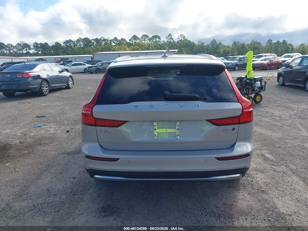 2025 VOLVO V60 CROSS COUNTRY — I119