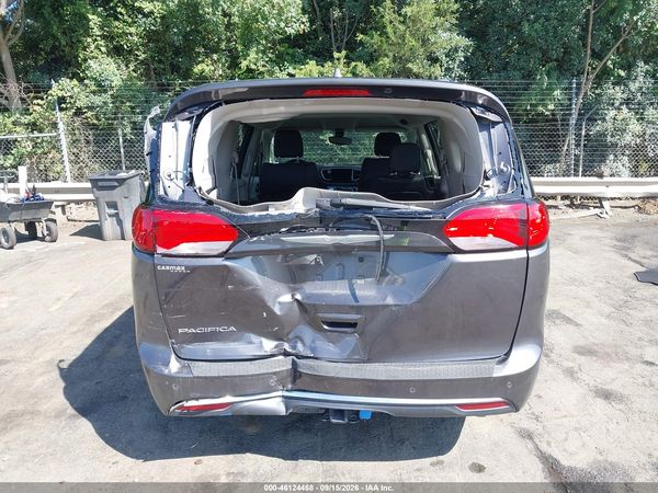 2017 CHRYSLER PACIFICA TOURING-L — I6