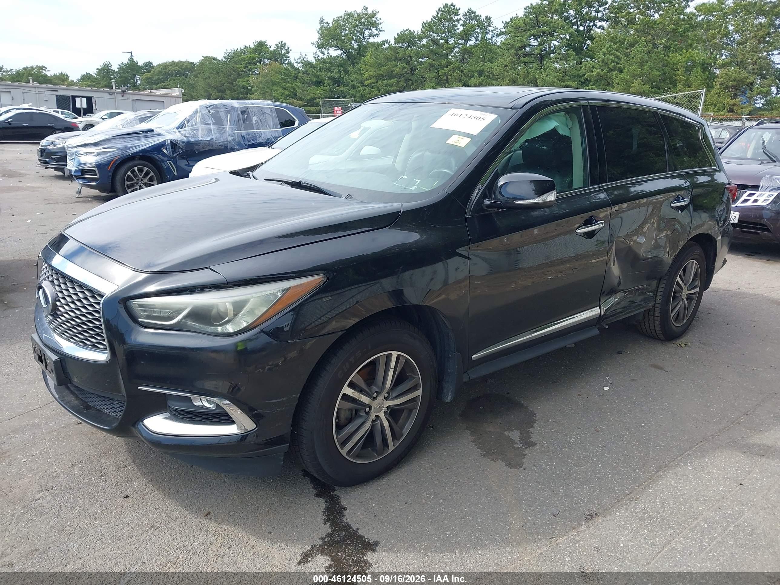 2017 INFINITI QX60 — I2