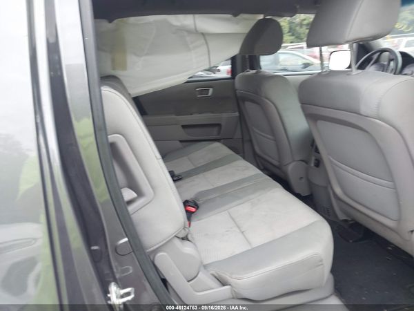 2014 HONDA PILOT LX — I8