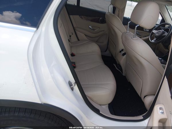 2018 MERCEDES-BENZ GLC 300 GLC300 — I8