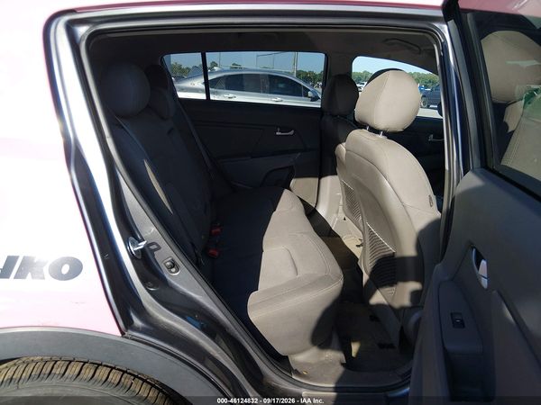 2016 KIA SPORTAGE LX — I8