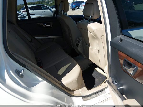 2012 MERCEDES-BENZ GLK 350 4MATIC — I8