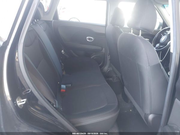 2017 KIA SOUL Base — I8