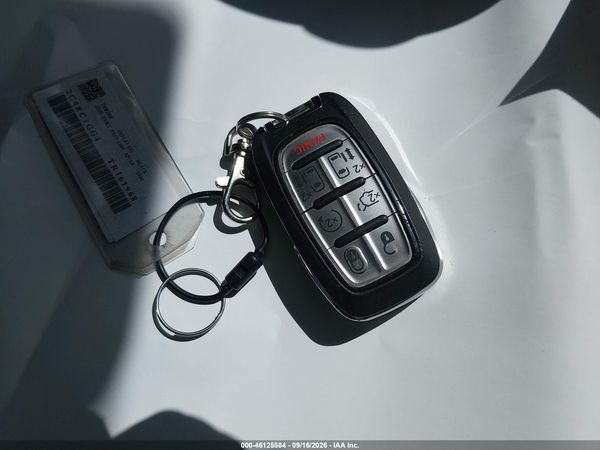 2026 CHRYSLER PACIFICA LIMITED — I11