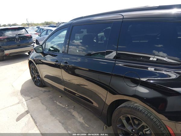 2026 CHRYSLER PACIFICA LIMITED — I117
