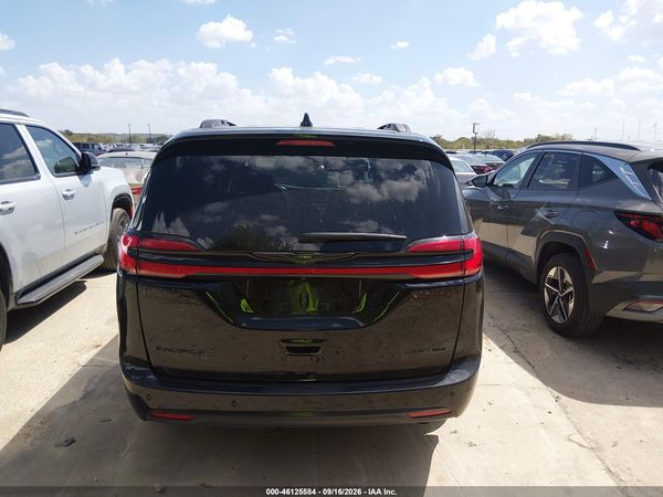 2026 CHRYSLER PACIFICA LIMITED — I119