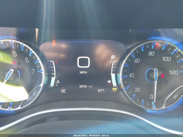 2025 CHRYSLER PACIFICA SELECT — I7
