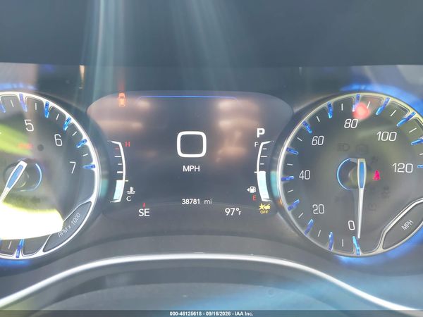 2025 CHRYSLER PACIFICA SELECT — I118