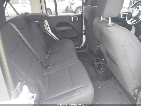 2019 JEEP WRANGLER UNLIMITED SAHARA 4X4 — I8
