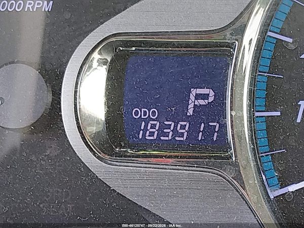 2014 TOYOTA SIENNA LIMITED V6 7 PASSENGER — I118