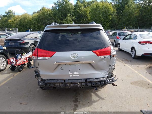 2014 TOYOTA SIENNA LIMITED V6 7 PASSENGER — I119