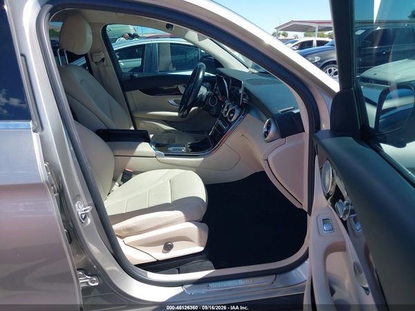 2020 MERCEDES-BENZ GLC 300 GLC300 — I5