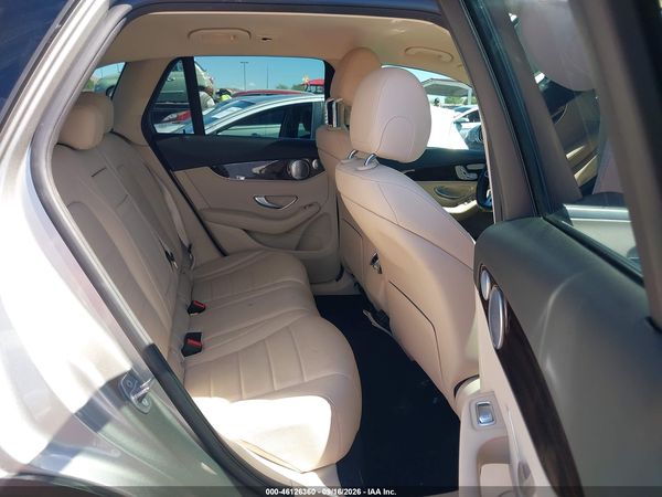 2020 MERCEDES-BENZ GLC 300 GLC300 — I8