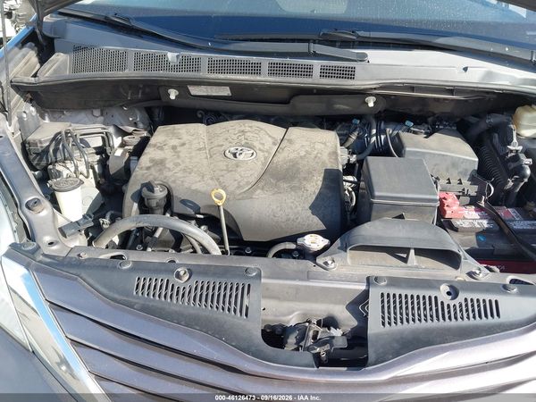 2017 TOYOTA SIENNA LE 8 PASSENGER — I10