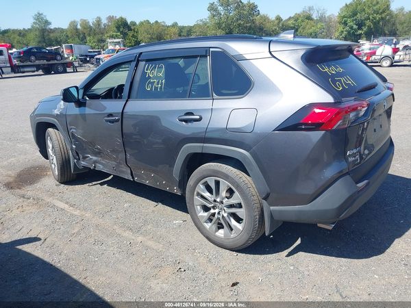 2025 TOYOTA RAV4 XLE PREMIUM — I3