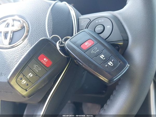 2025 TOYOTA RAV4 XLE PREMIUM — I11