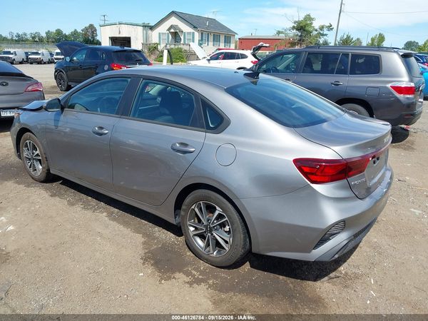 2023 KIA FORTE LXS — I3