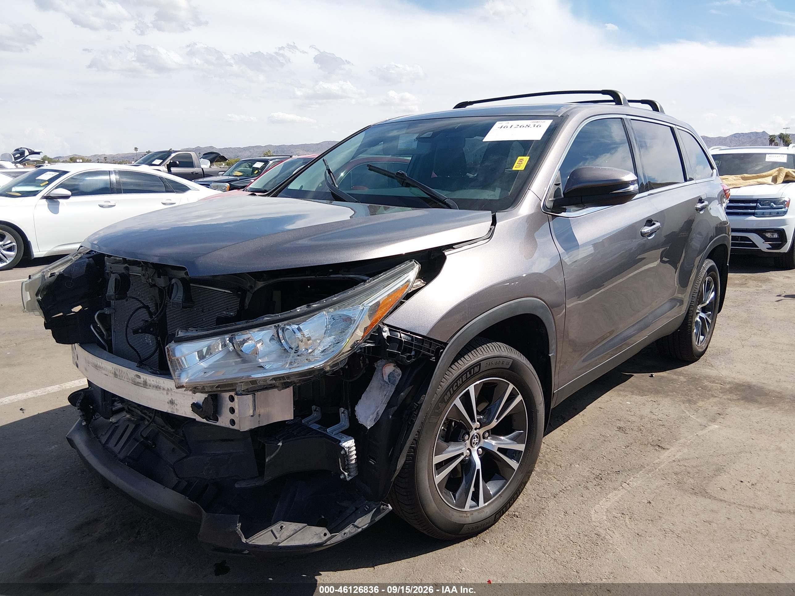 2019 TOYOTA HIGHLANDER LE PLUS — I2