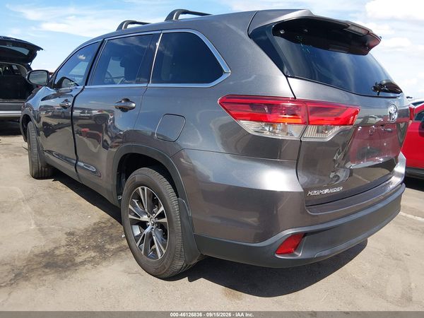 2019 TOYOTA HIGHLANDER LE PLUS — I3