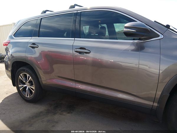 2019 TOYOTA HIGHLANDER LE PLUS — I116